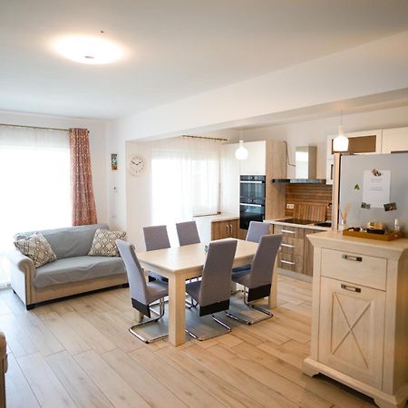 Hunyadi Luxury Dna Stanca 1 Apartment Sibiu Bagian luar foto